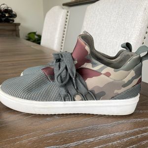Steve Madden camouflage sneakers